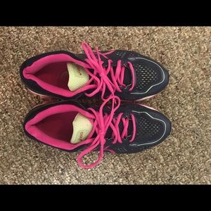 ASICS sneakers size 10.5- good condition